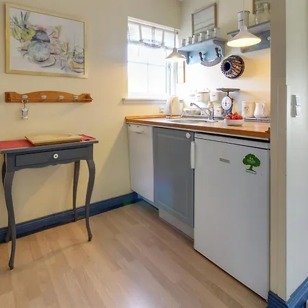 Eleonore - 100m From The Sea By Interhome Appartement *